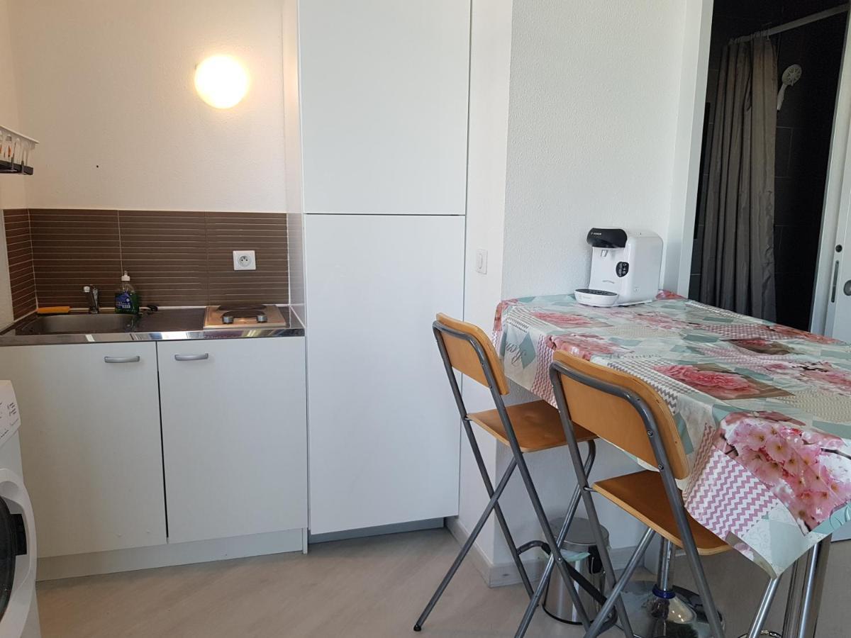 Studio With Sea View For 2 People 툴롱 외부 사진