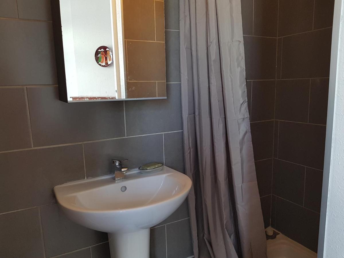 Studio With Sea View For 2 People 툴롱 외부 사진